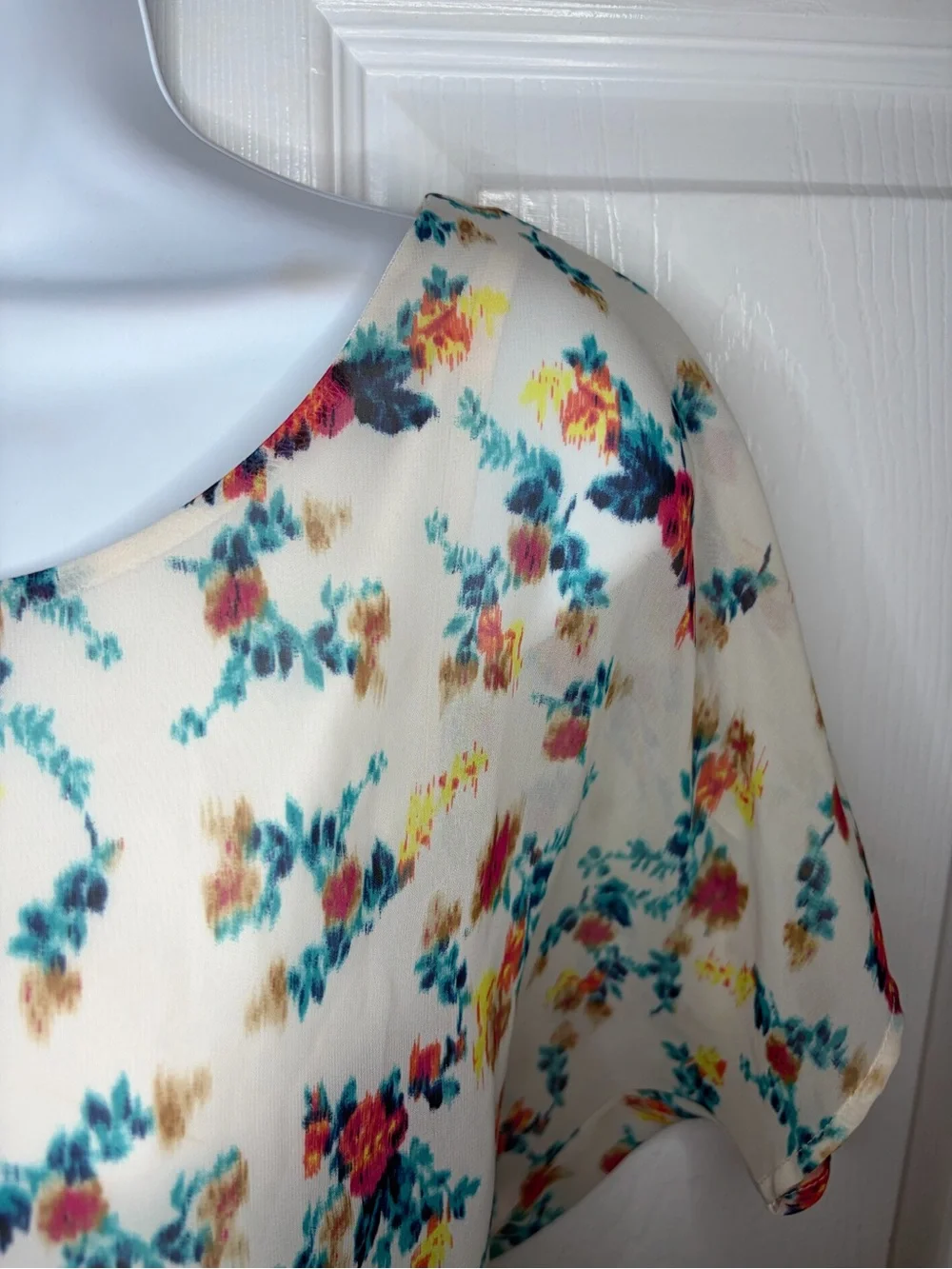 LUSH Multi Floral Backless Chiffon Dress Faux Wrap Back Ivory Cream Size S